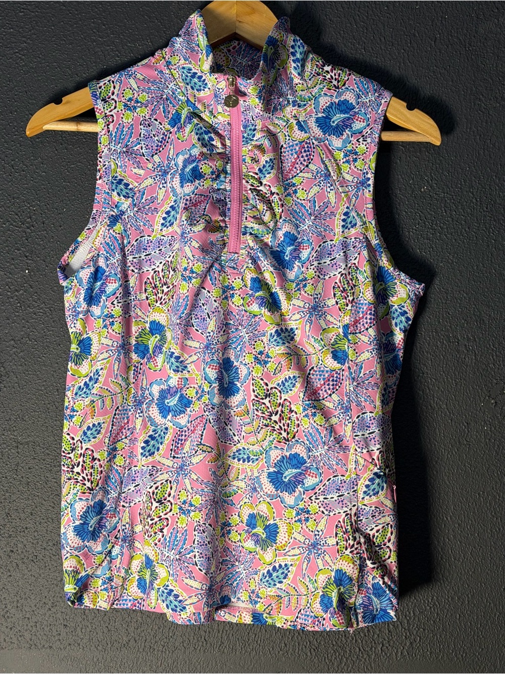 Sleeveless Pink Floral Zip-Up Tank Top